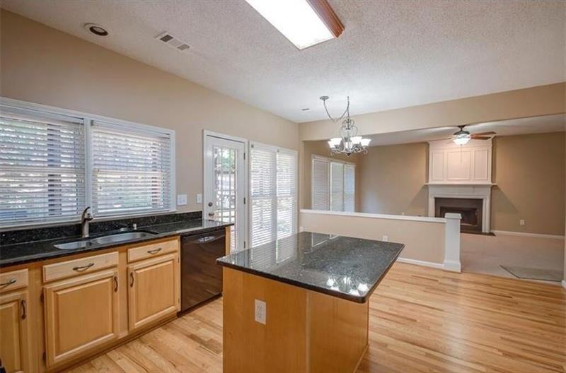 7045800 Property Photo 19