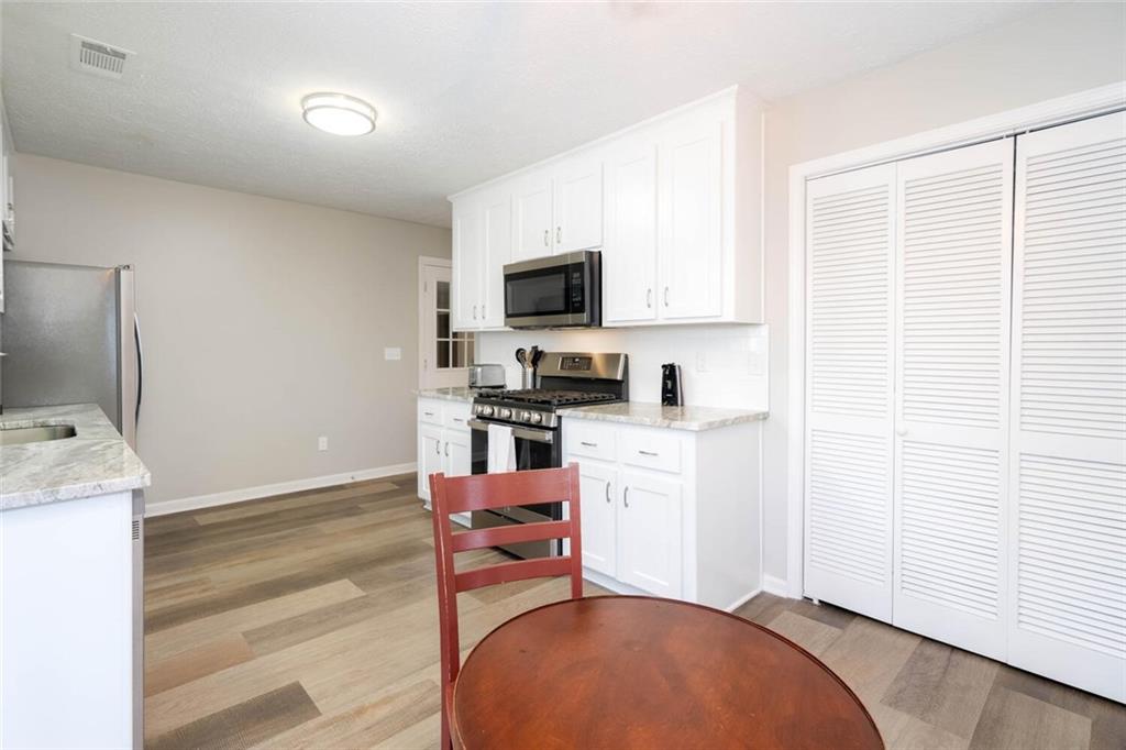 302 Independence Way Property Photo 26