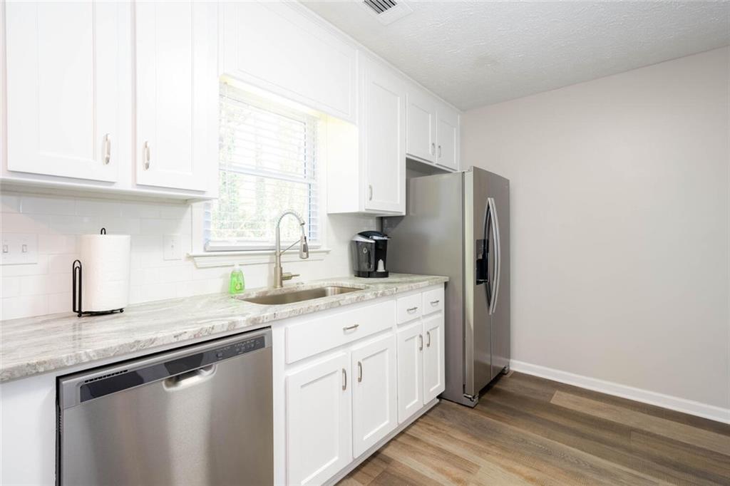 302 Independence Way Property Photo 27