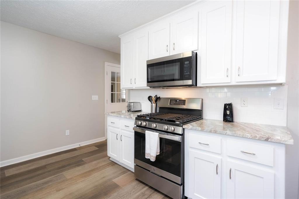 302 Independence Way Property Photo 28