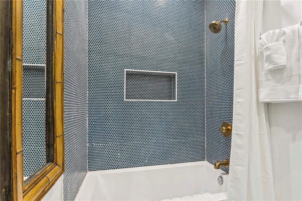 970 Charles Allen Drive Ne Unit B Property Photo 29