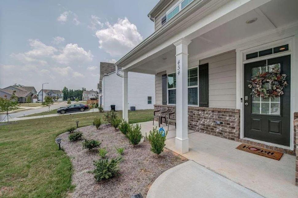454 Sweet Bay Ln Property Photo 3