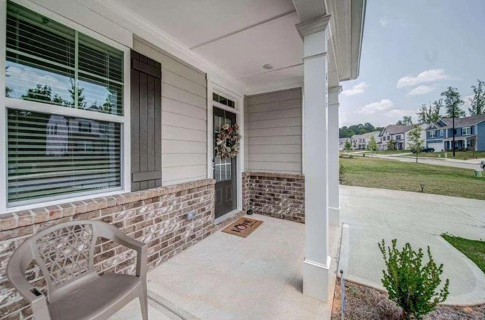 454 Sweet Bay Ln Property Photo 4
