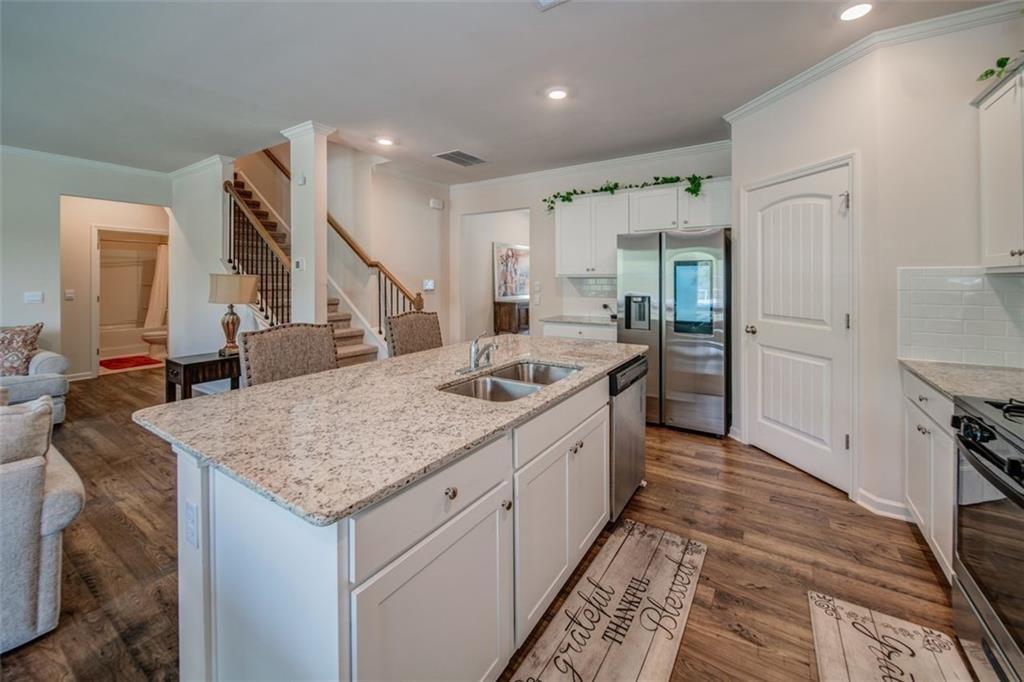 454 Sweet Bay Ln Property Photo 13