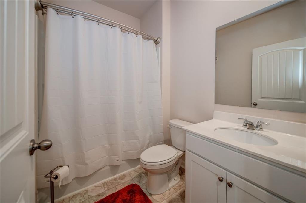 454 Sweet Bay Ln Property Photo 17