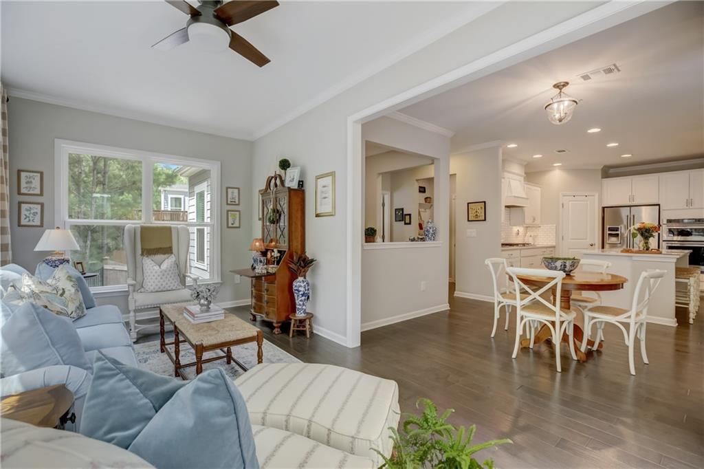 977 Woodbury Road Property Photo 16