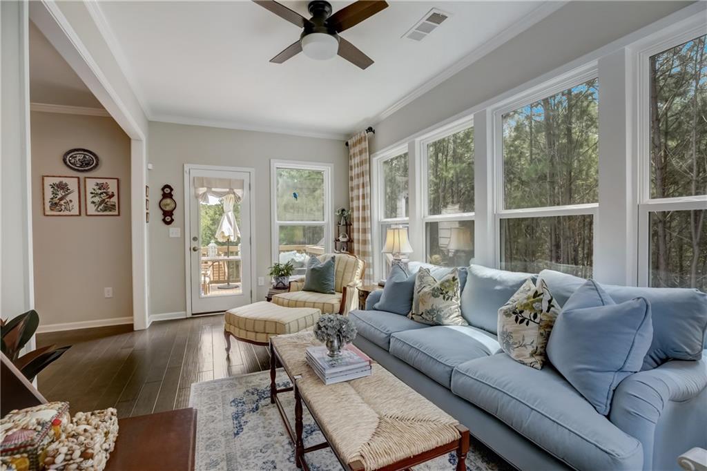 977 Woodbury Road Property Photo 17