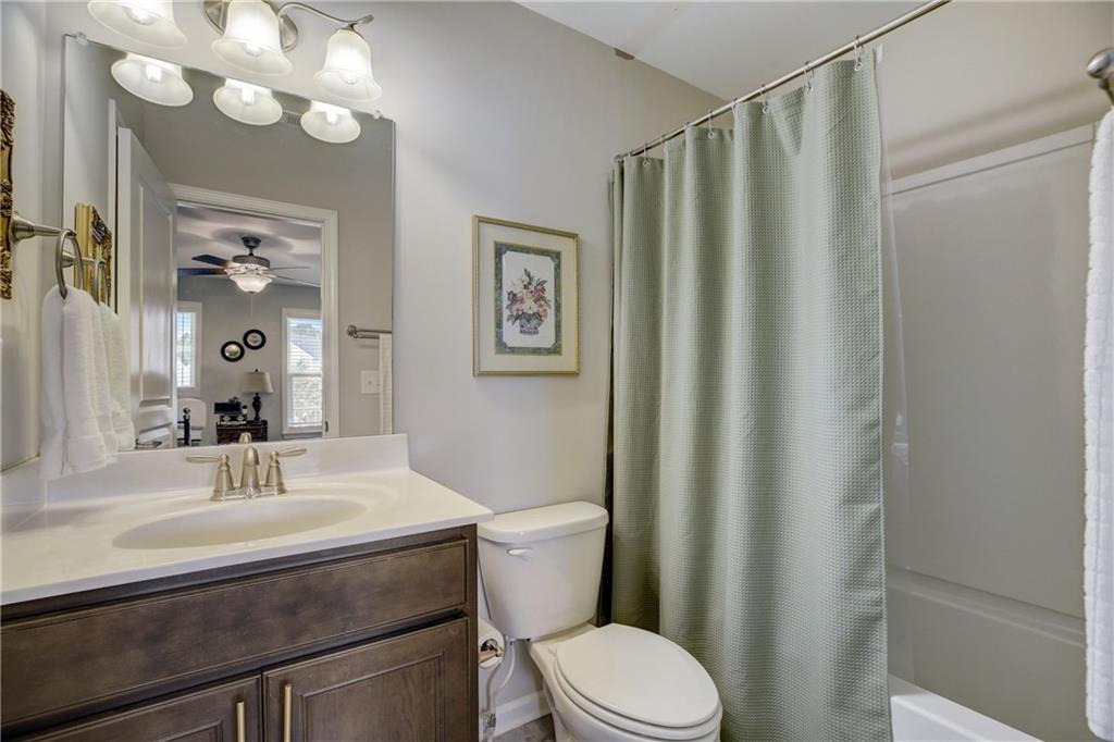 977 Woodbury Road Property Photo 28