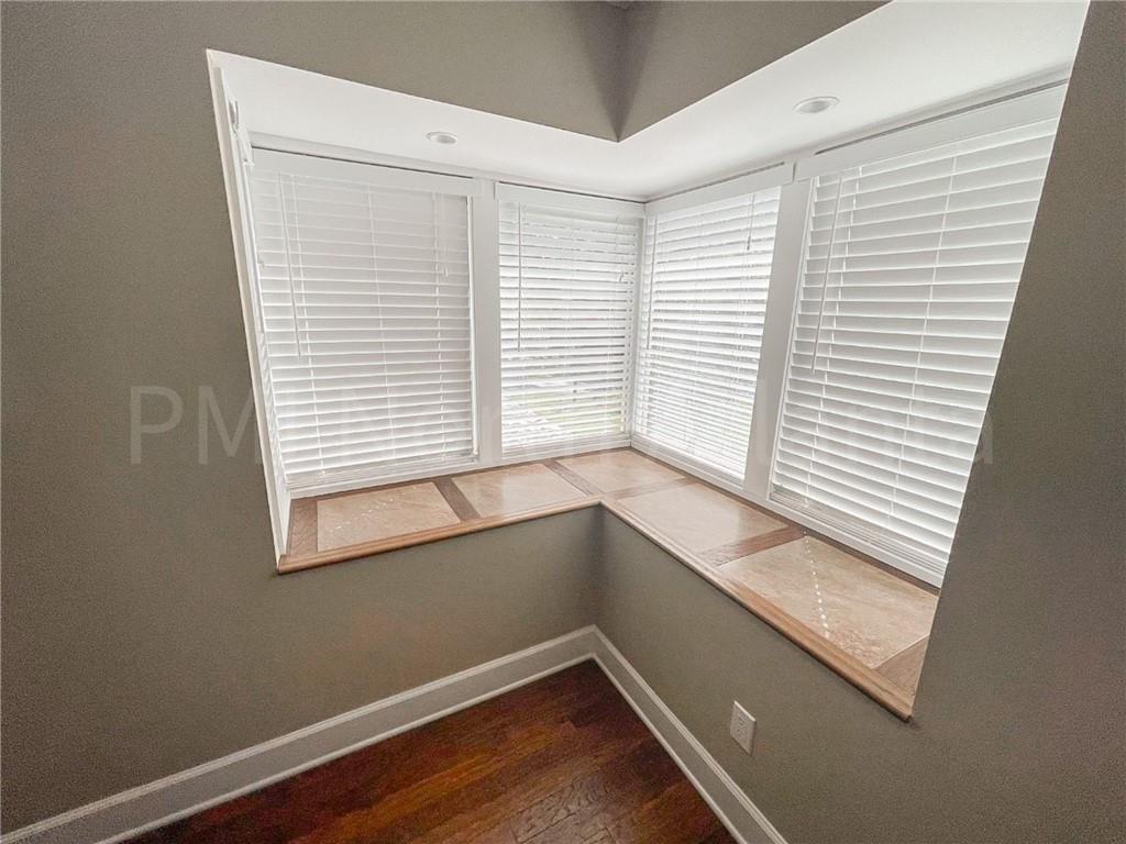 4943 Preswick Court Ne Property Photo 11