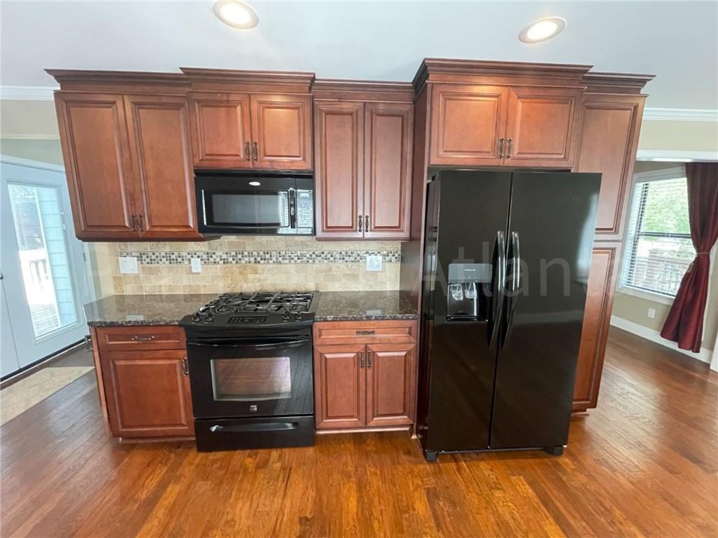 4943 Preswick Court Ne Property Photo 12