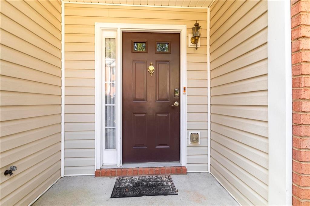 2451 Stonegate Drive Nw Property Photo 4