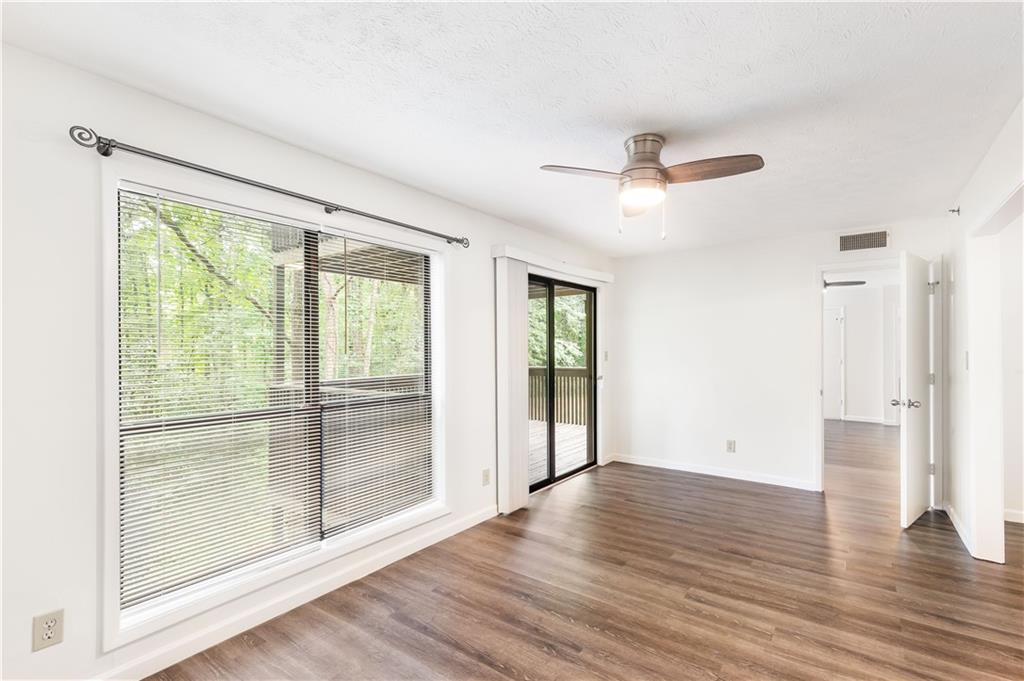 2105 Cumberland Court Se Property Photo 14
