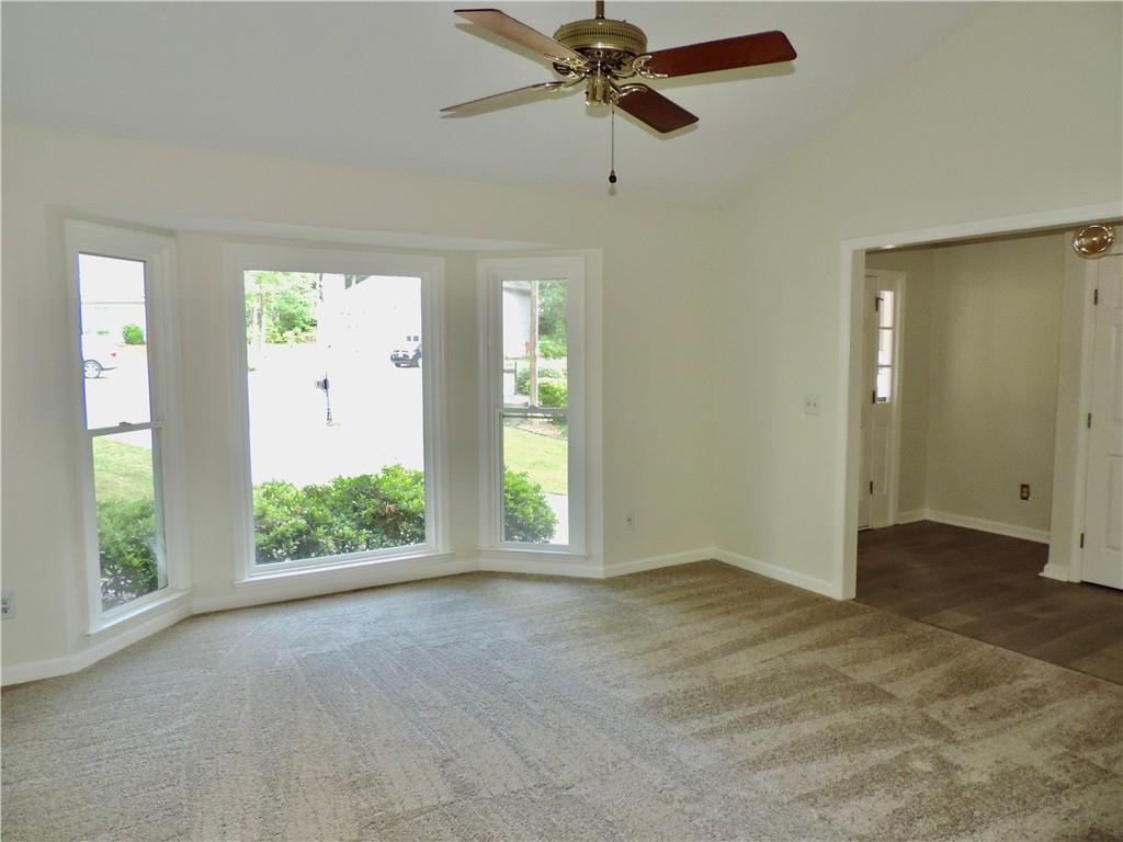 3264 Woodcliff Way Property Photo 7