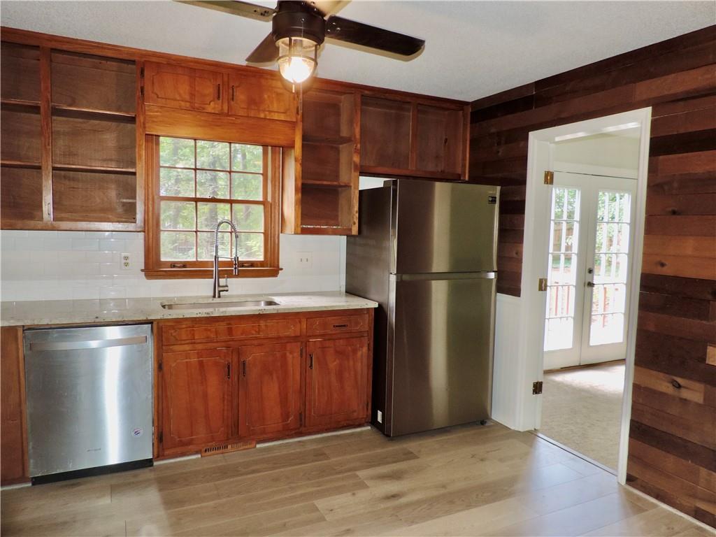 3264 Woodcliff Way Property Photo 9