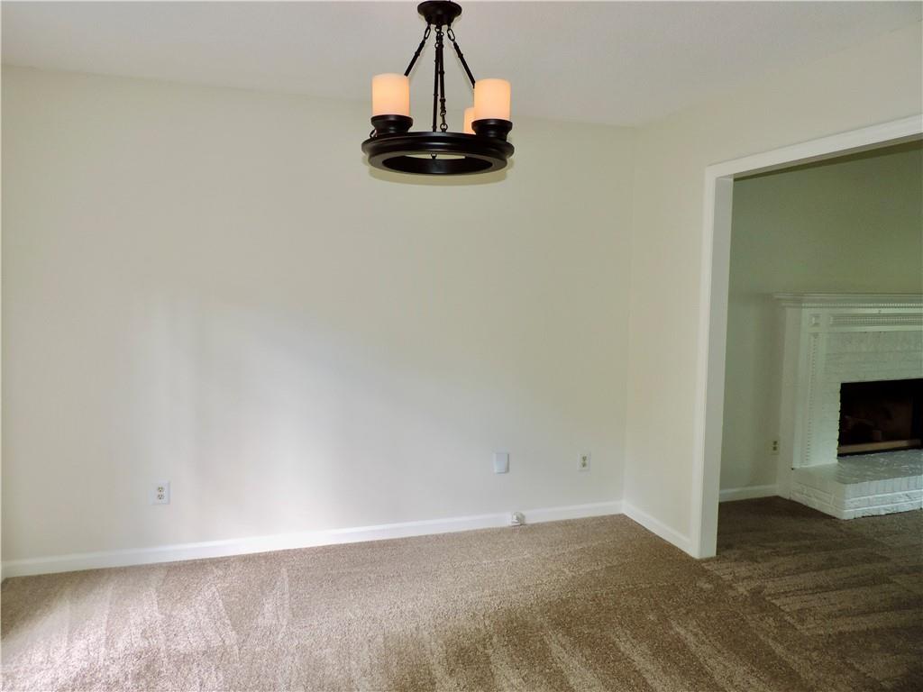 3264 Woodcliff Way Property Photo 12