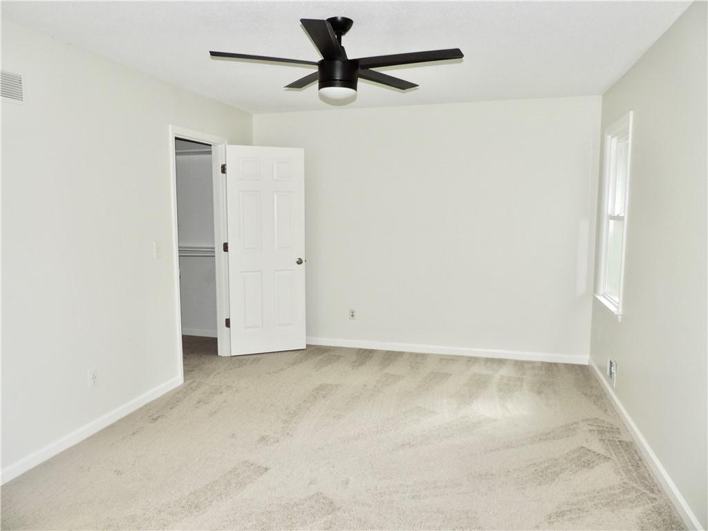 3264 Woodcliff Way Property Photo 16