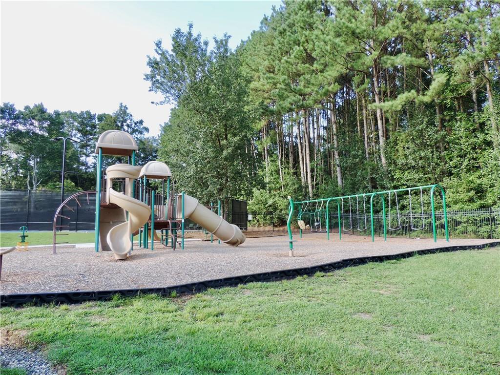 3264 Woodcliff Way Property Photo 40