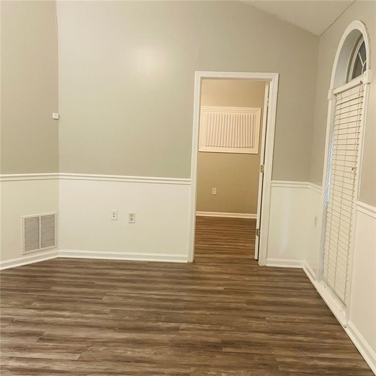 2640 Johnson Street Property Photo 4