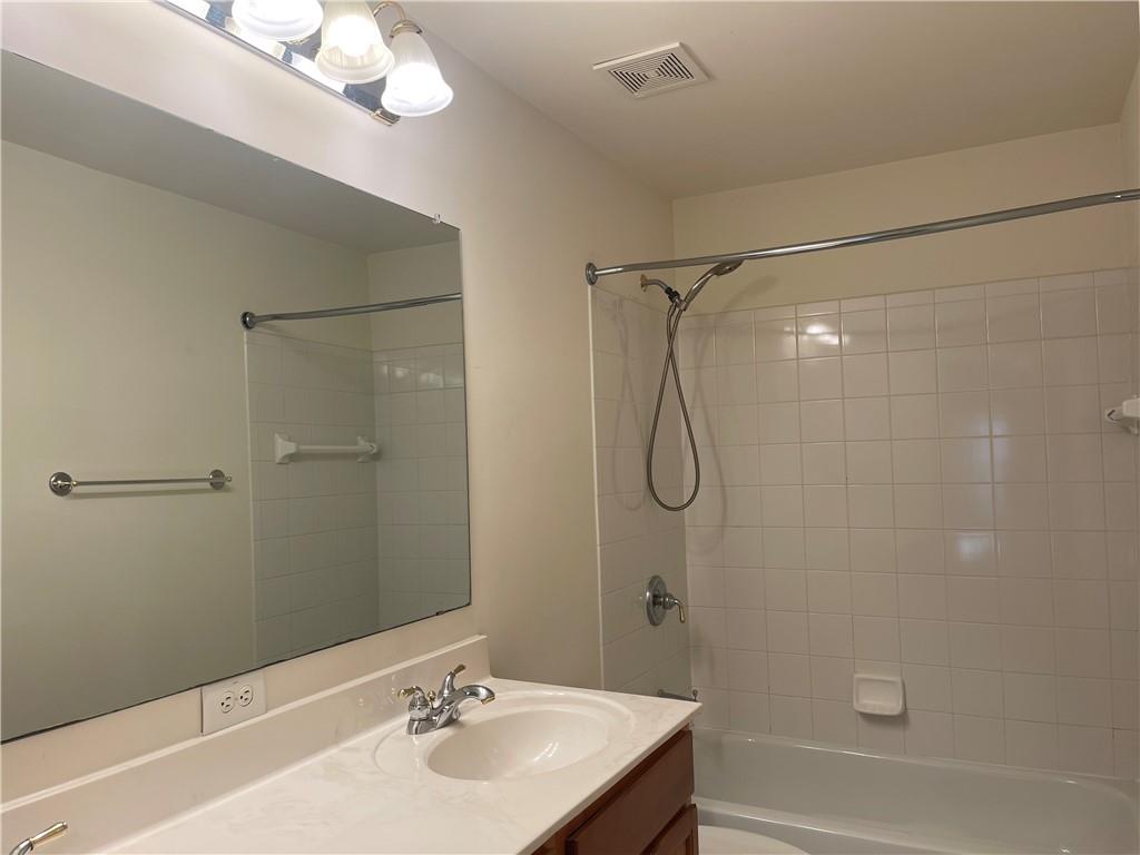 220 Collins View Court Property Photo 8