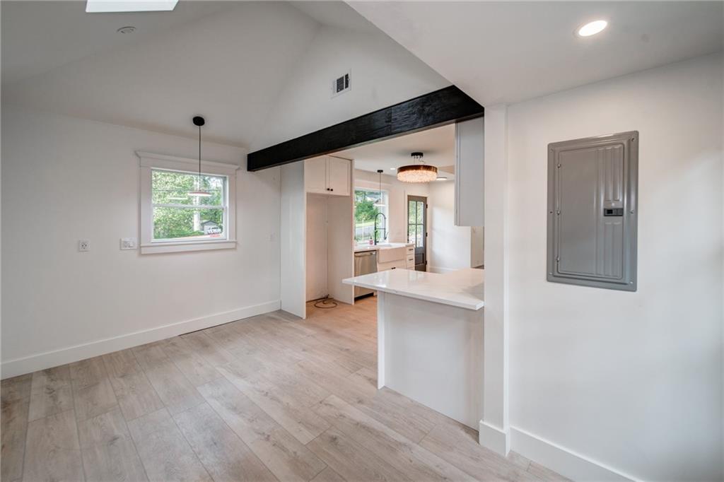 213 Maxwell Avenue Sw Property Photo 9
