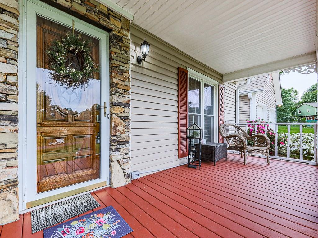 430 Raven Drive Property Photo 4