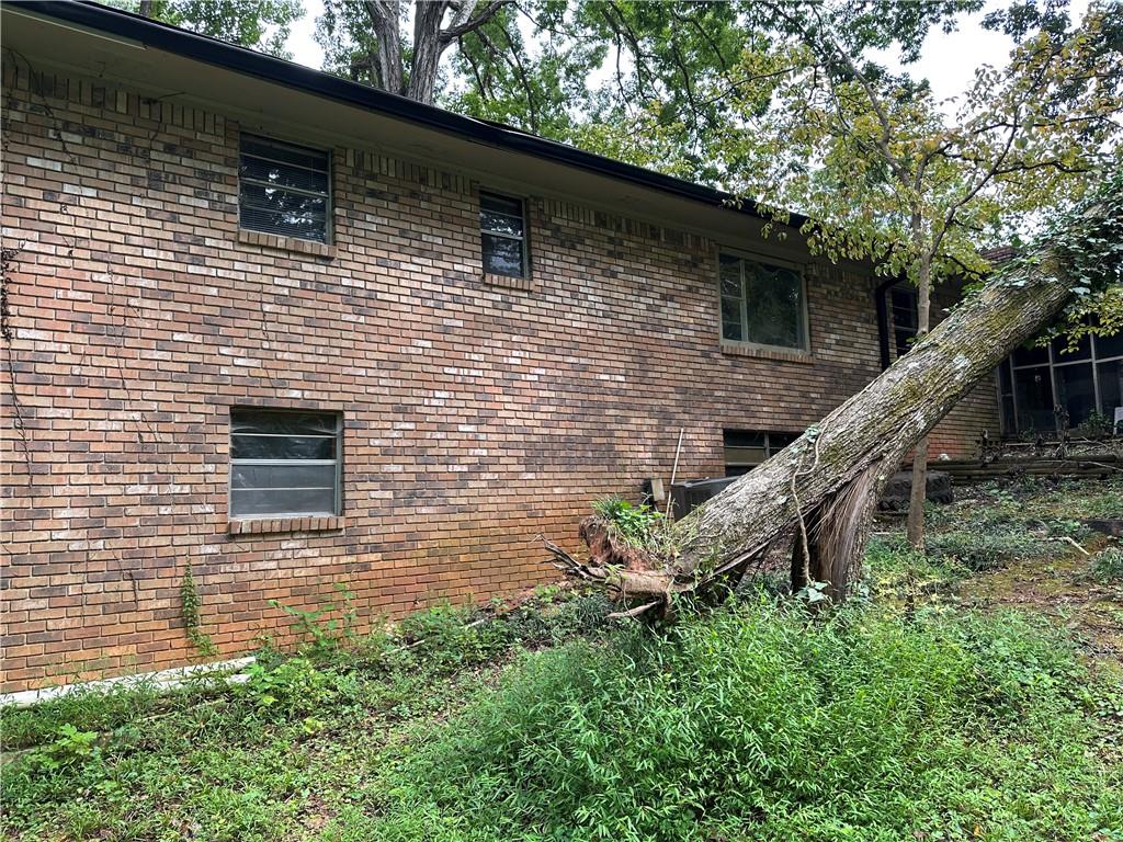 1731 Rugby Road Property Photo 4
