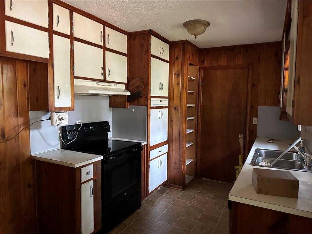 1731 Rugby Road Property Photo 10