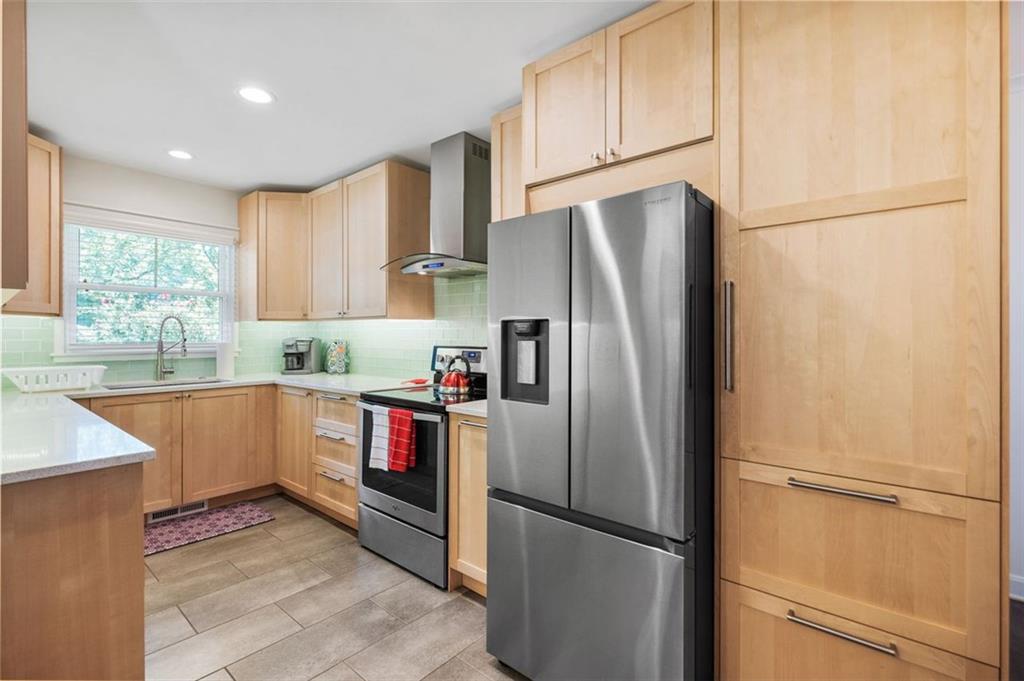 1394 N Druid Hills Road Ne Property Photo 11