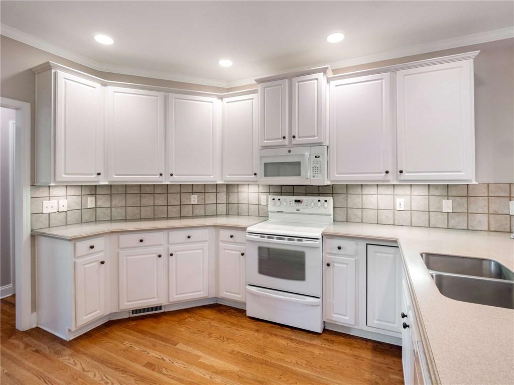 2916 Stanway Avenue Property Photo 17