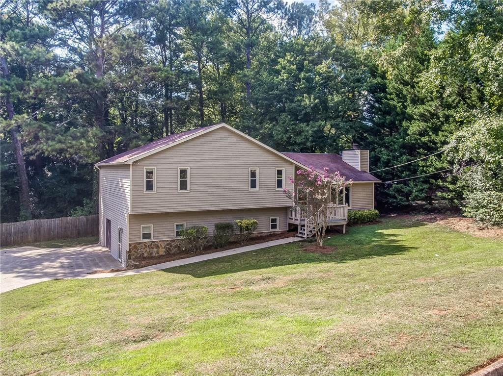 6681 Fairway Ridge Drive Property Photo 3