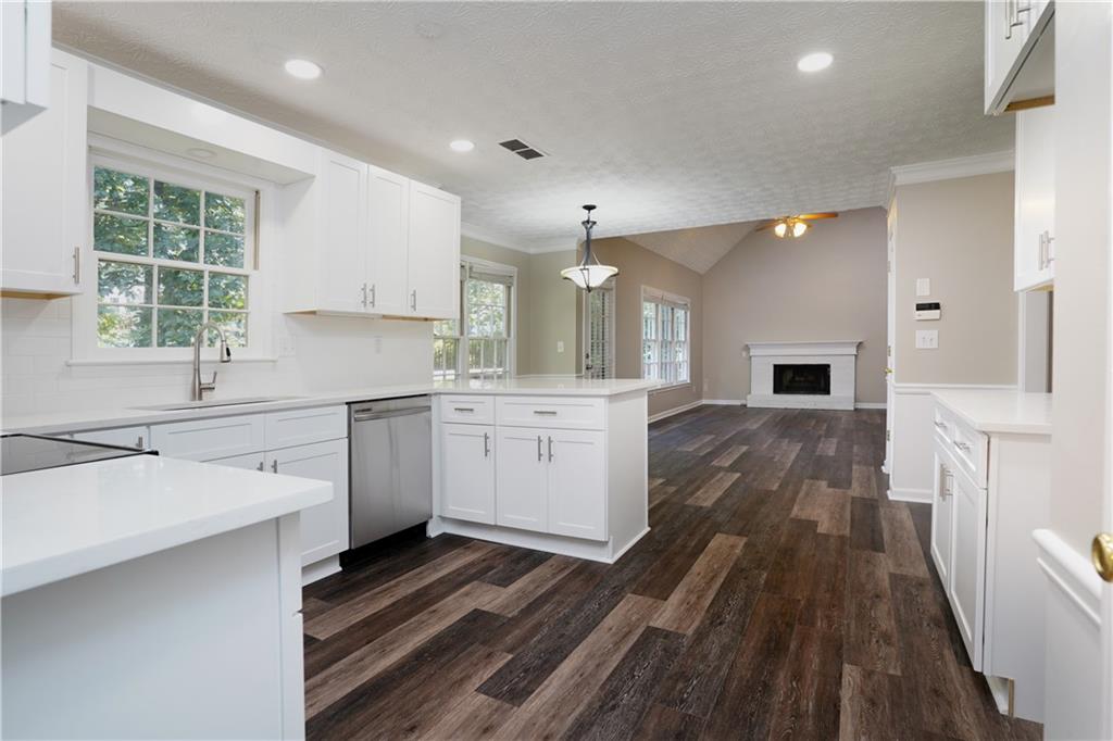 3960 Bimini Cove Property Photo 8