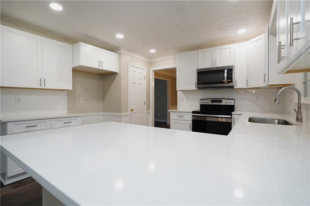 3960 Bimini Cove Property Photo 9