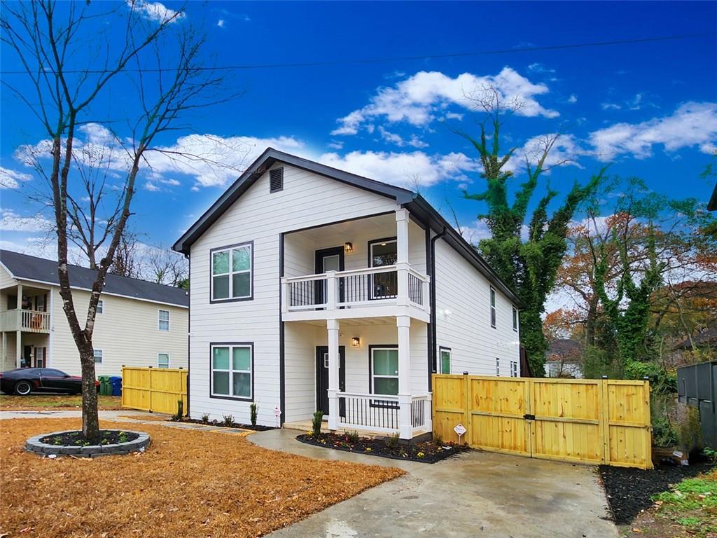 1089 White Oak Avenue Sw Property Photo 2