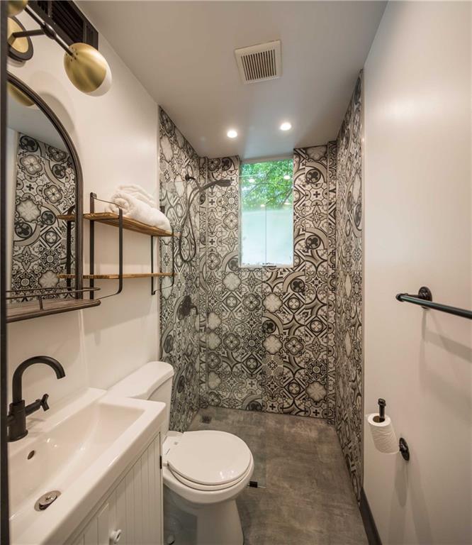 799 Charles Allen Drive Ne Unit 3 Property Photo 13