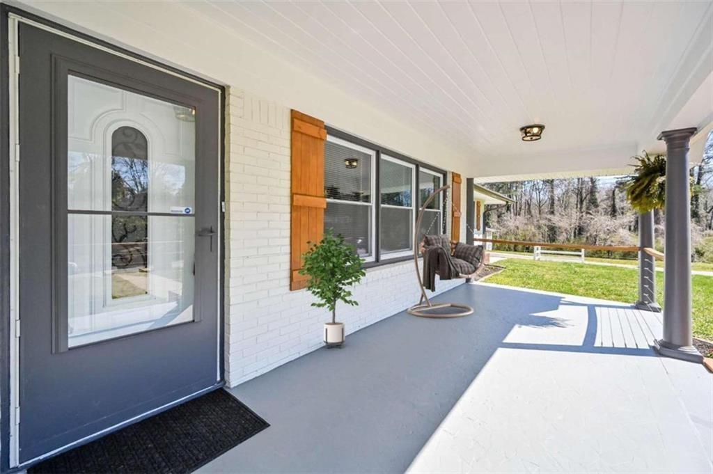 310 Ferndale Drive Sw Property Photo 2