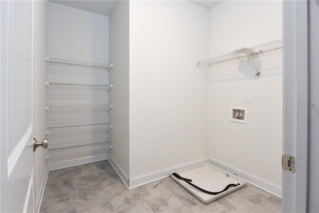683 Avondale Creek Drive Unit 683 Property Photo 17