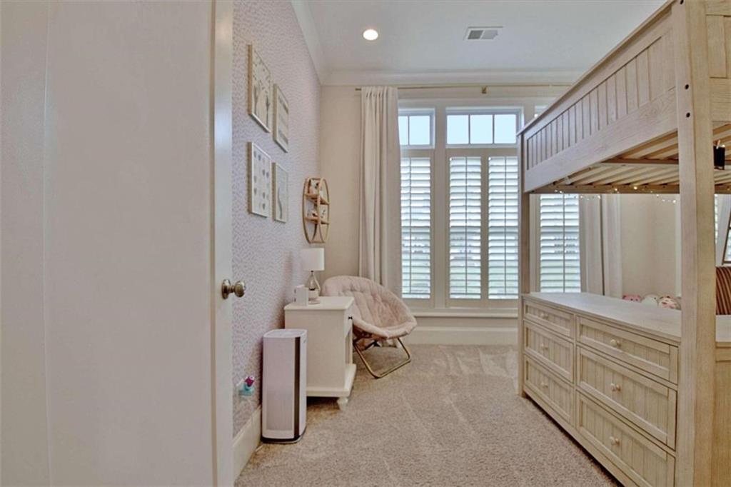 218 Bandon Way Property Photo 12