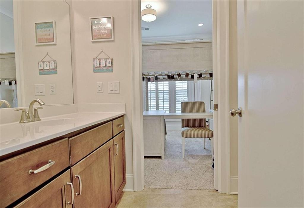 218 Bandon Way Property Photo 16