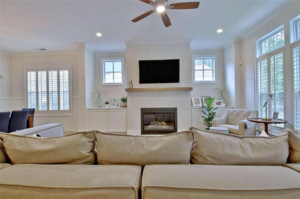 218 Bandon Way Property Photo 37