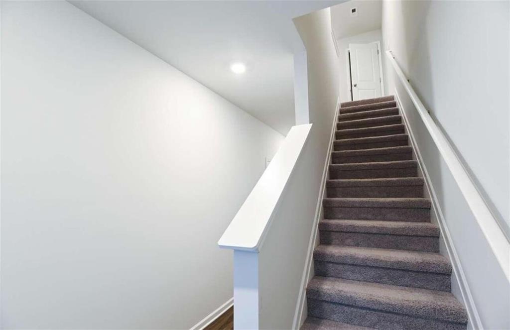 133 Village Green Drive Unit 160 Property Photo 10