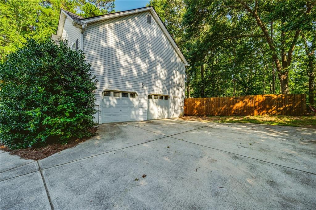 105 Haddonstone Drive Property Photo 27