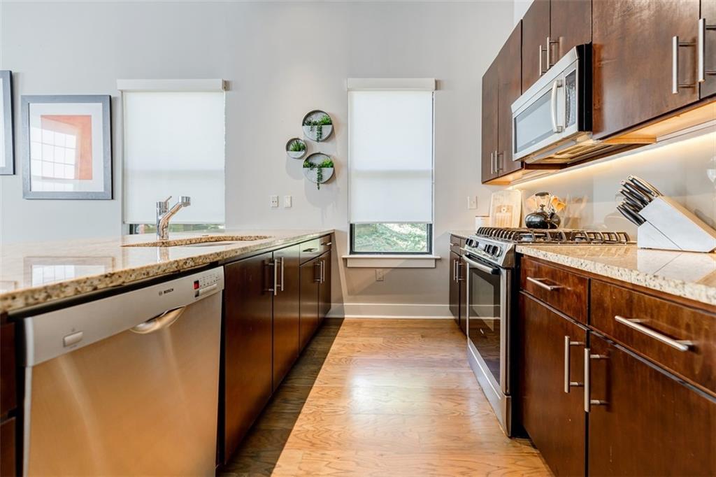 200 N Highland Avenue Ne Unit 105 Property Photo 18