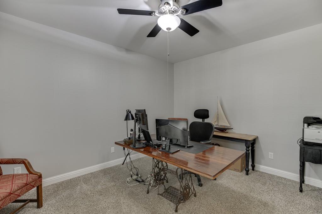 6180 Lake Windsor Parkway Property Photo 22