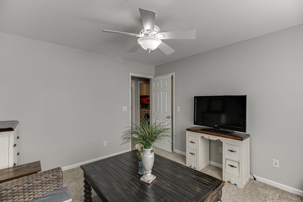 6180 Lake Windsor Parkway Property Photo 28