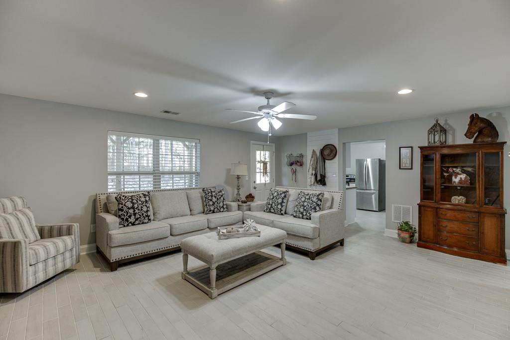 6180 Lake Windsor Parkway Property Photo 41