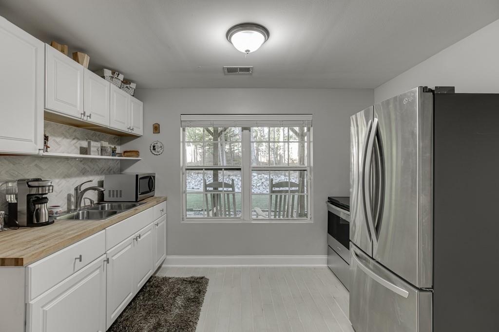 6180 Lake Windsor Parkway Property Photo 45