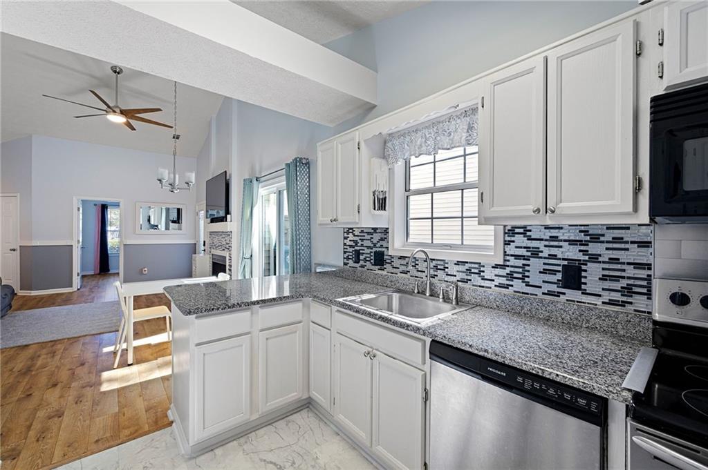 2680 Saint Charles Lane Nw Property Photo 11