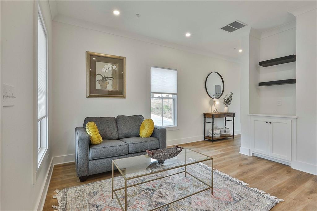 3052 State Road Property Photo 10