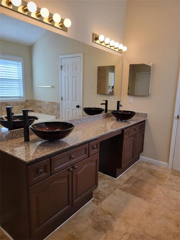 2497 Sandstone Place Property Photo 9