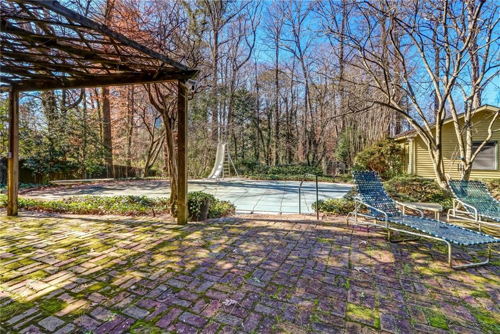 3740 Peachtree Dunwoody Road Ne Property Photo 13